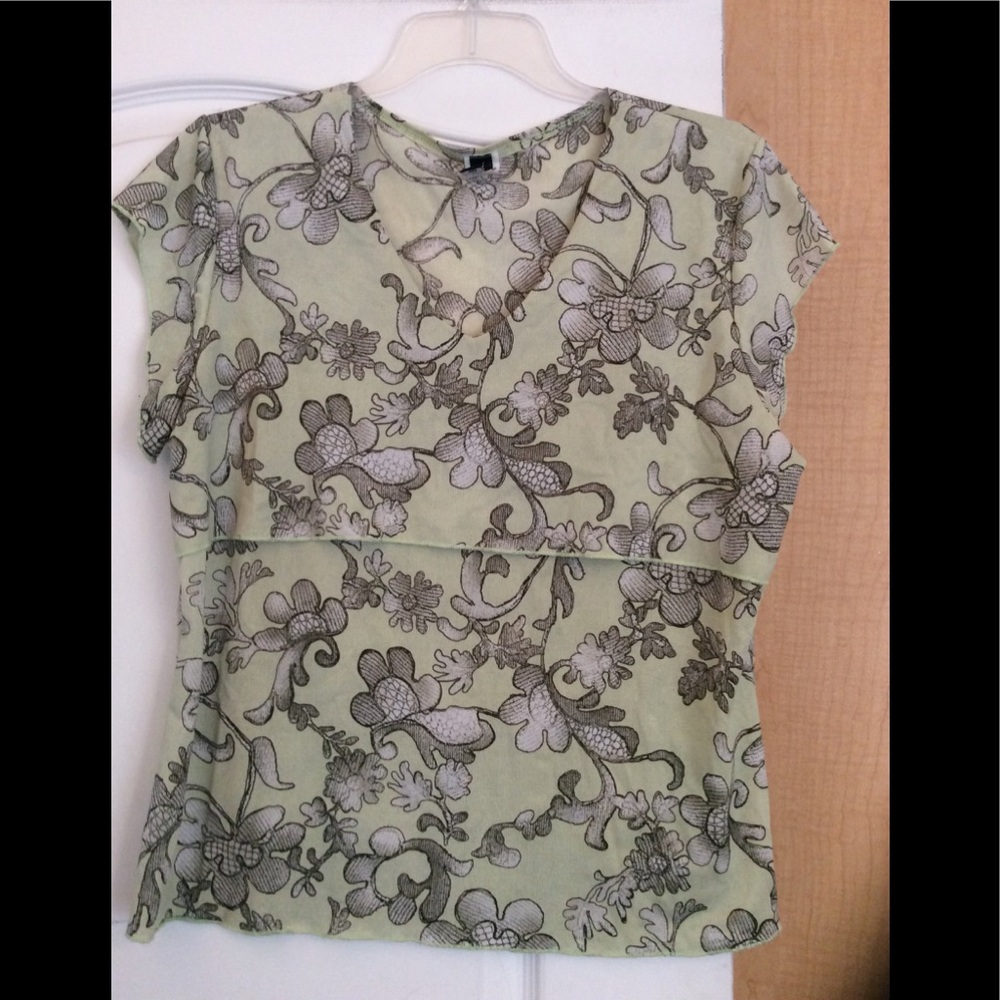 Light green color floral women top size XL